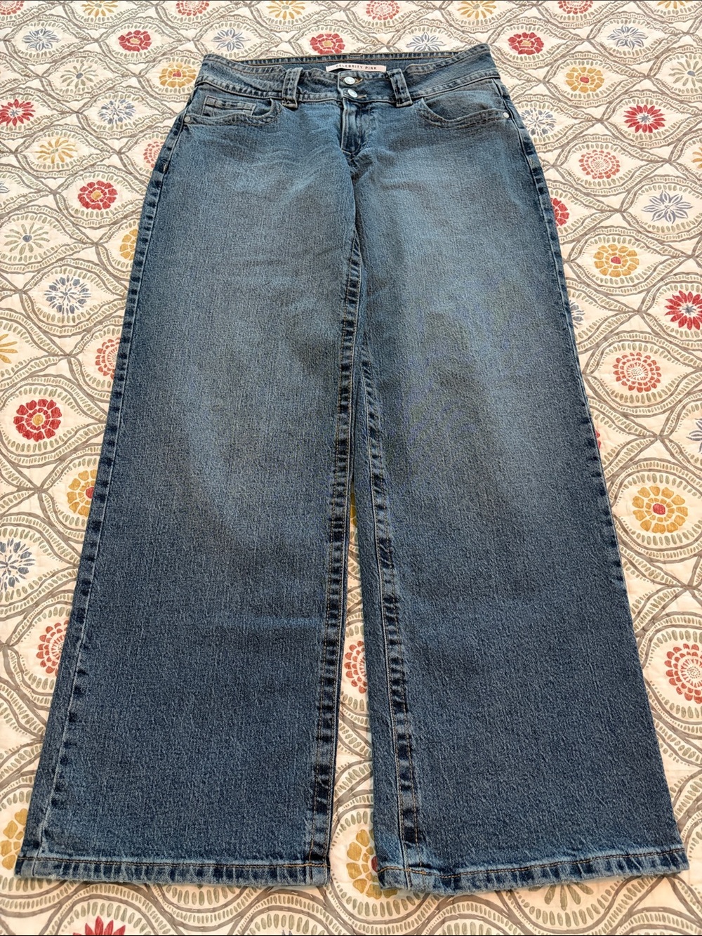 Celebrity Pink wide leg jeans, size 9/29.